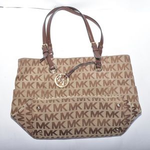 Michael Kors Signature Tote
